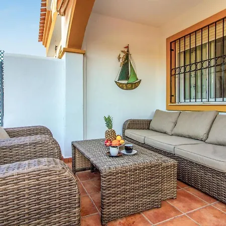 4 Bedroom Cozy In * Pilar de la Horadada