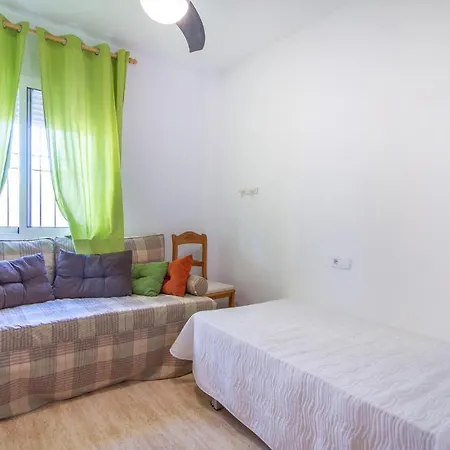 4 Bedroom Cozy In *