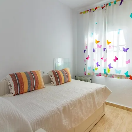 4 Bedroom Cozy In * Pilar de la Horadada